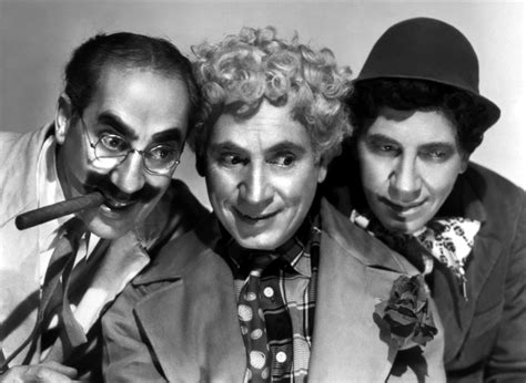  Die Marx Brothers und das geheimnisvolle Erbe – Eine geniale Komödie voller absurder Wendungen und unvergesslicher Slapstick-Einlagen!